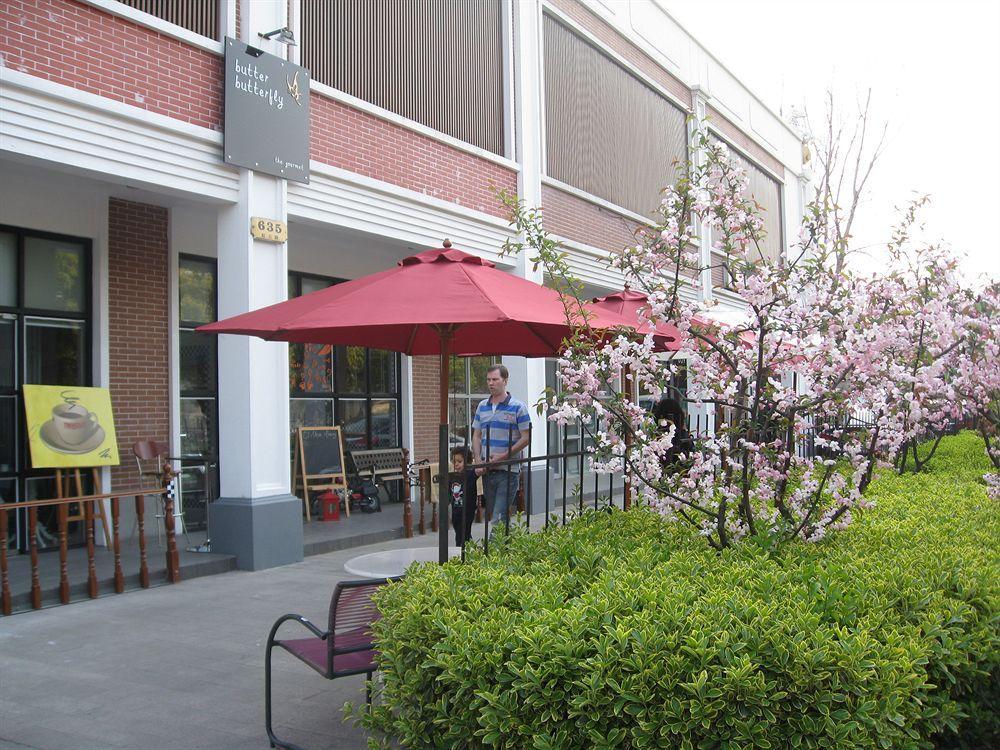 Charms Hotel Shanghai Exterior foto